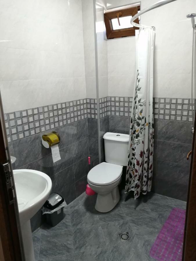 Hotel Central คูทายสิ ภายนอก รูปภาพ